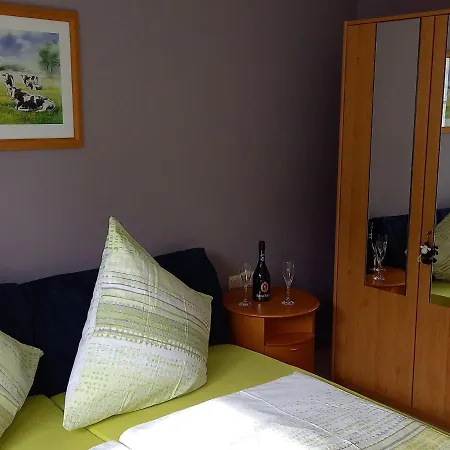 Charming In With A Garden * Mettendorf